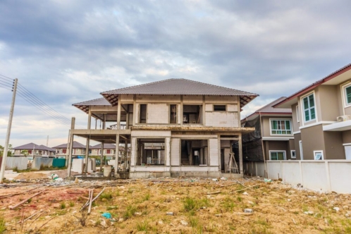 new-house-construction-building-site